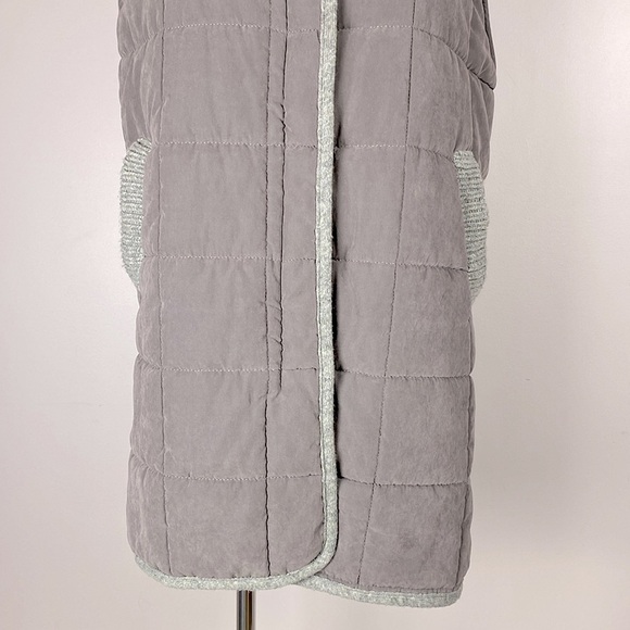 T H Company Unisex Quilted Long Vest with Knit Back - Picture 4 of 11